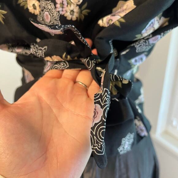 Karen Scott Vintage Black Floral Print Pearl Button Front Vest Top Size Small - Picture 7 of 11